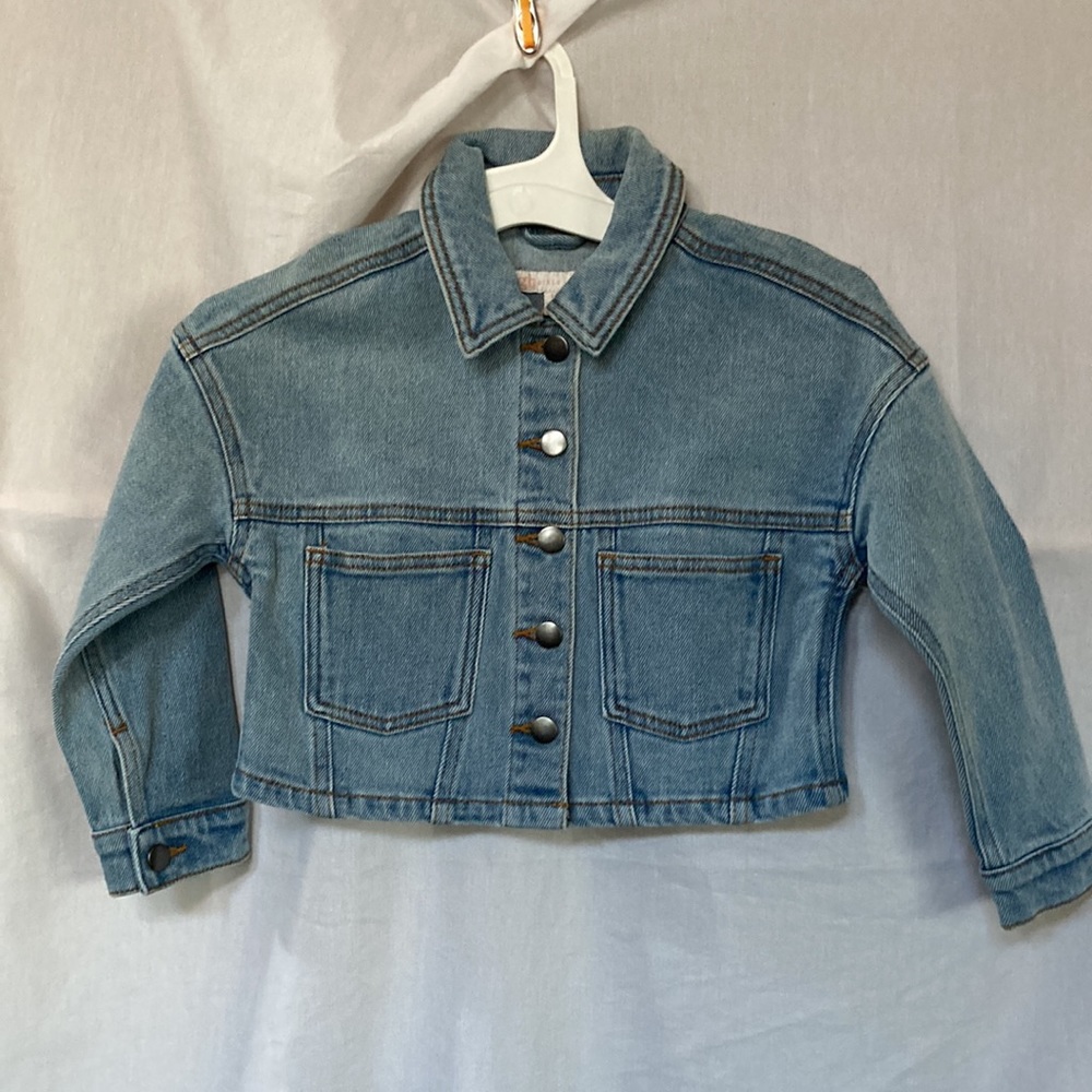 🎉 3 For $20 GB Girls Cropped Denim Jacket Size 6 Light Blue Button Closure NWT